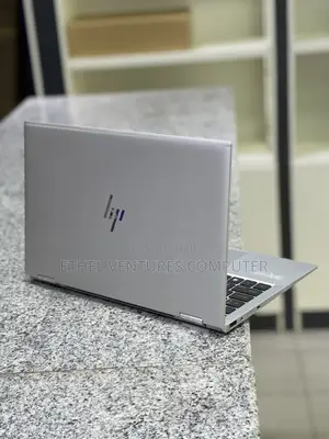 Laptop HP EliteBook 1040 G8 16GB Intel Core i7 SSD 512GB