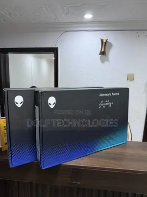 New Laptop Alienware 16 Aurora 16GB Intel Core 7 SSD 1T