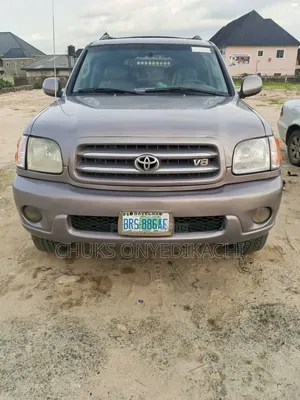 Toyota Sequoia 2002 Silver