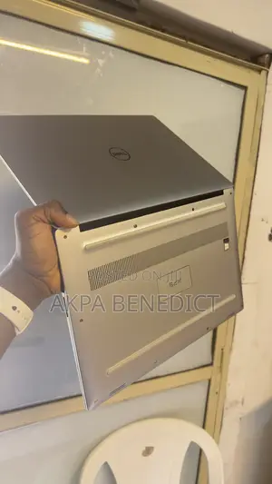 Laptop Dell XPS 15 (9560) 8GB Intel Core i5 SSD 256GB