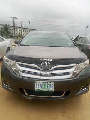 Toyota Venza V6 2010 Brown