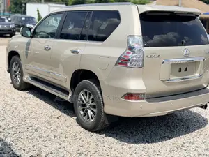 Lexus GX 460 Base 2015 Gold