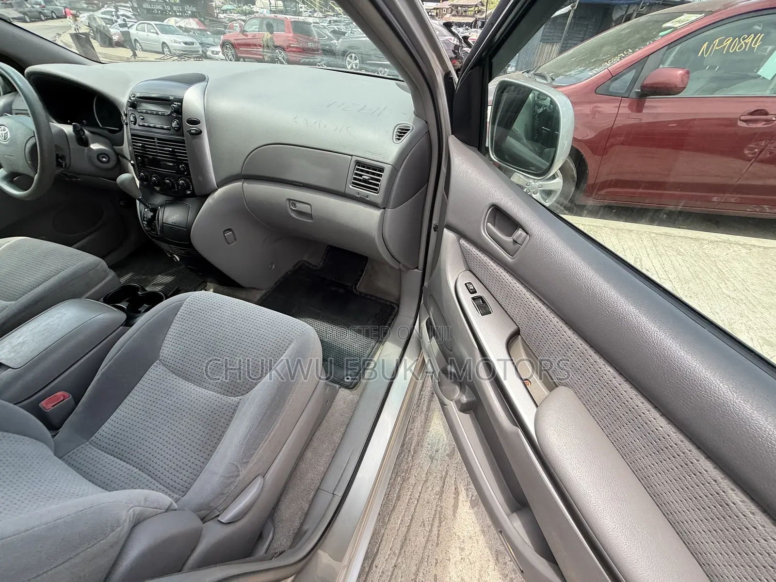 Toyota Sienna XLE AWD 2006 Silver