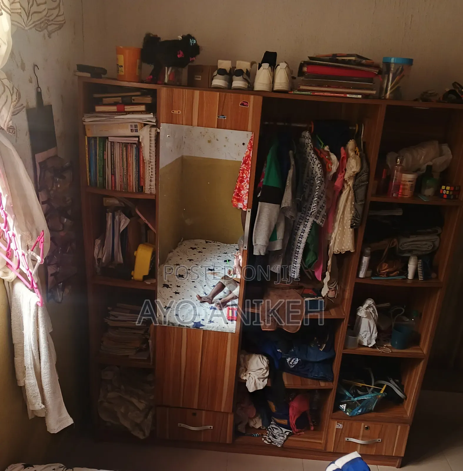 Shelf Wardrobe
