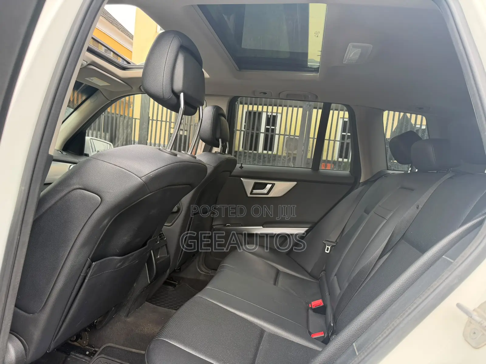Mercedes-Benz GLK-Class 350 4MATIC 2014 White