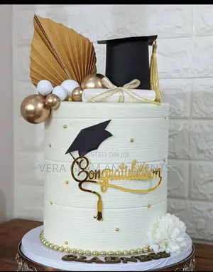 Cakes for Graduation