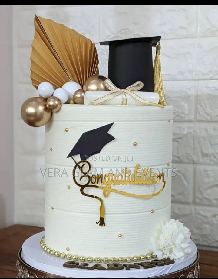 Cakes for Graduation