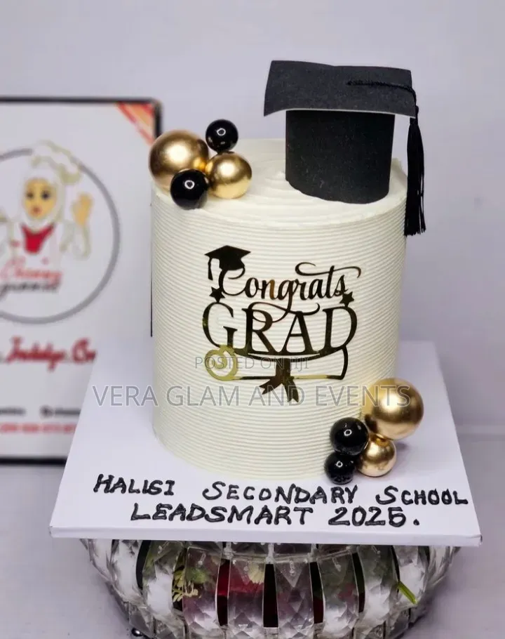 Cakes for Graduation