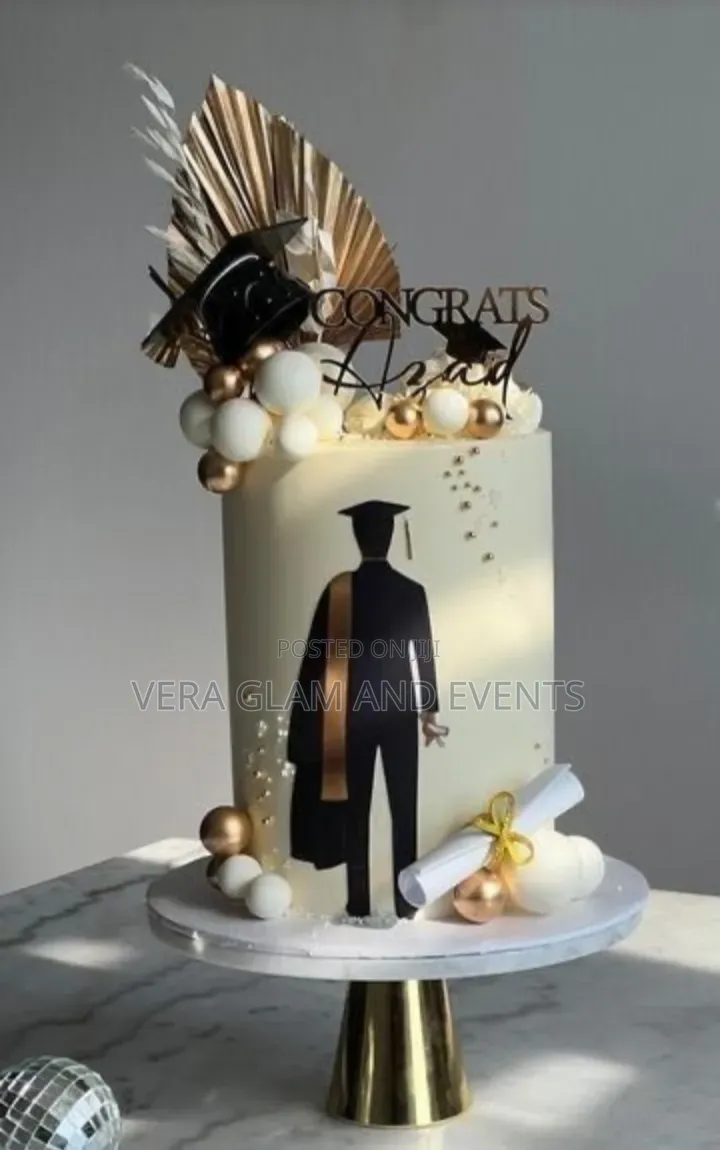 Cakes for Graduation