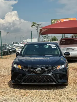 Toyota Camry SE (2.5L 4cyl 8A) 2019 Black