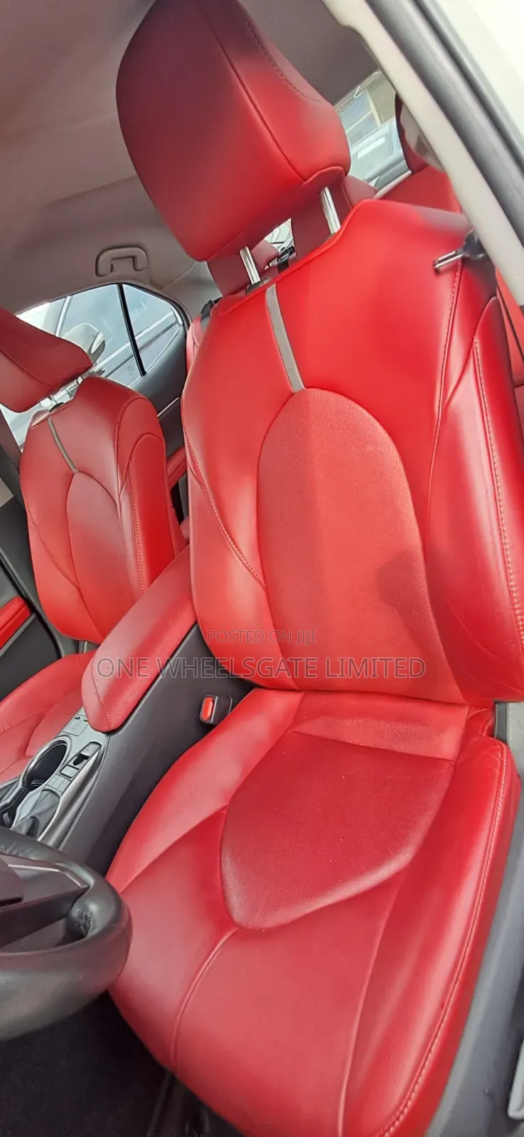 Toyota Camry 2024 White