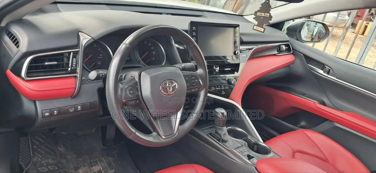 Toyota Camry 2024 White