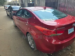 Hyundai Elantra 2013 Red