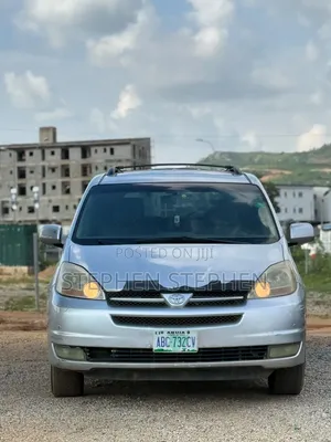 Toyota Sienna 2006 Gold