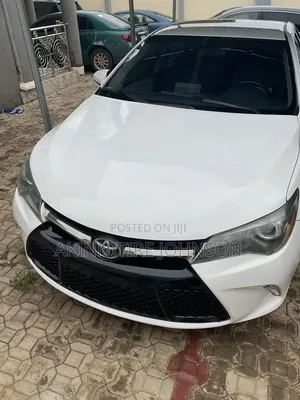 Toyota Camry 2016 White