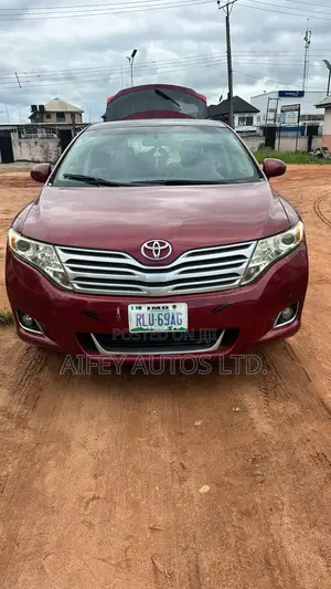 Toyota Venza 2010 Red