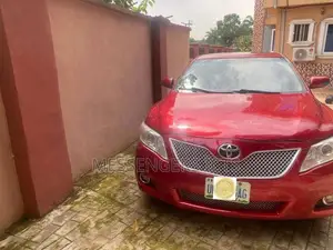 Toyota Camry LE 4dr Sedan (2.5L 4cyl 6AM) 2010 Red