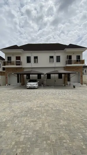 2bdrm Townhouse/Terrace in Ogombo for sale