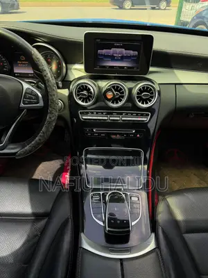 Mercedes-Benz C300 2016 Blue