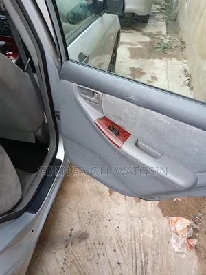 Toyota Corolla 2005 Silver