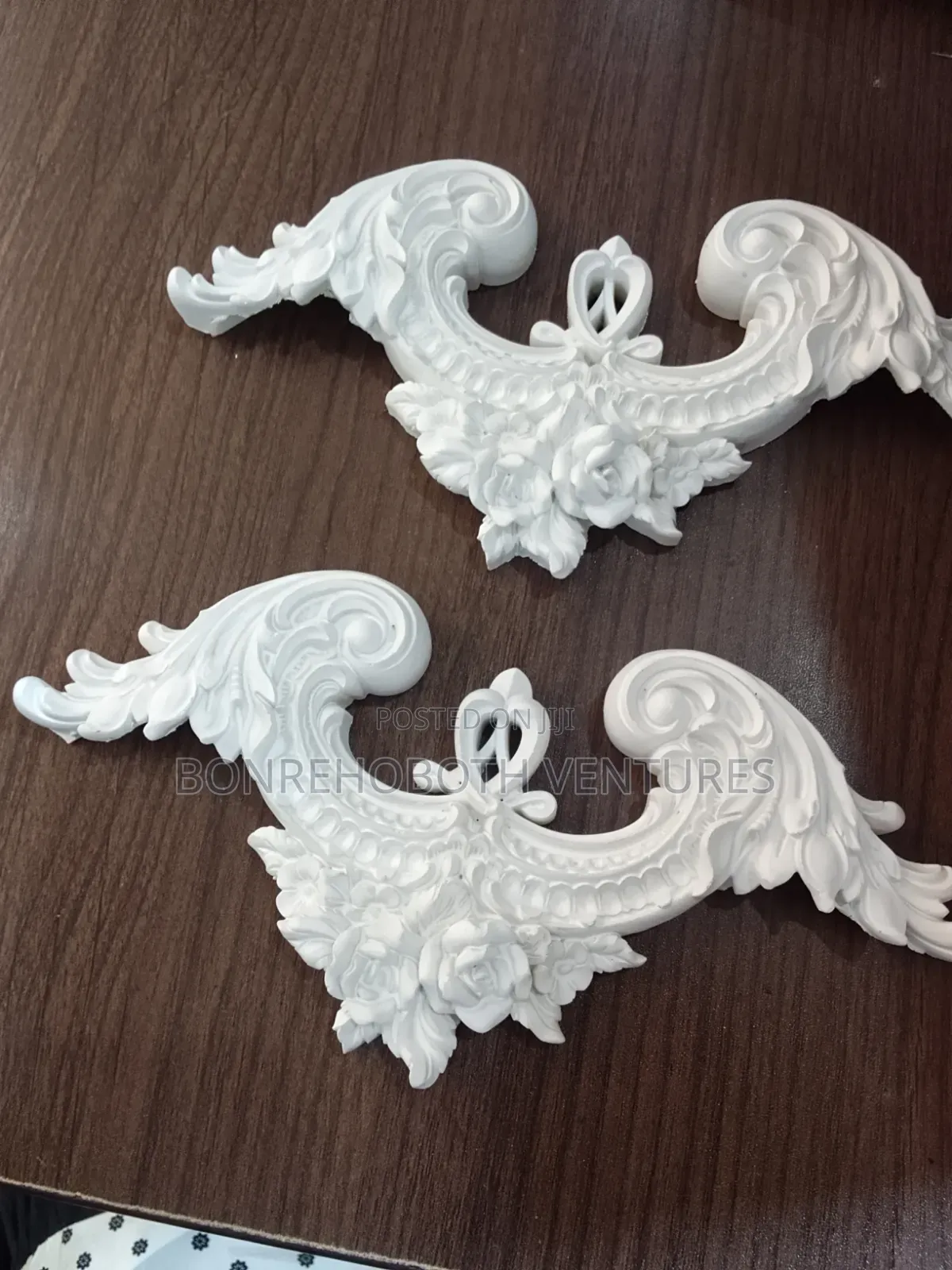 Corner Molding Ornaments