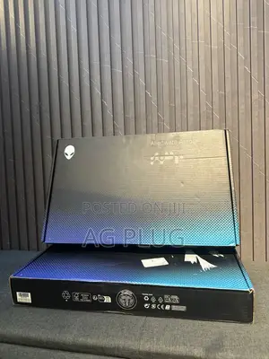 New Laptop Alienware 16 Aurora 16GB Intel Core 7 SSD 1T
