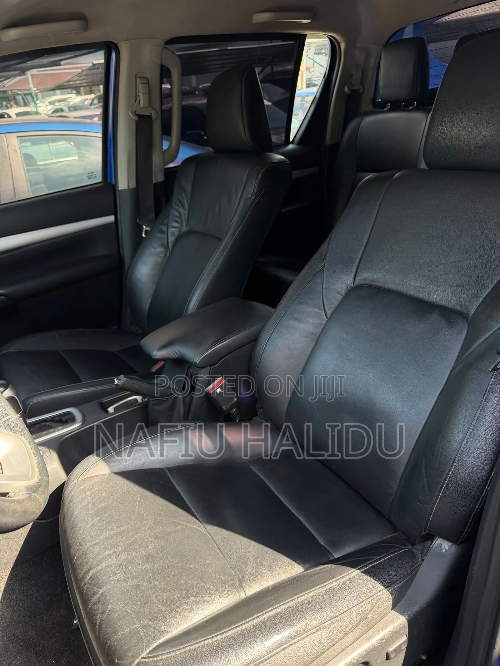Toyota Hilux 2021 Blue