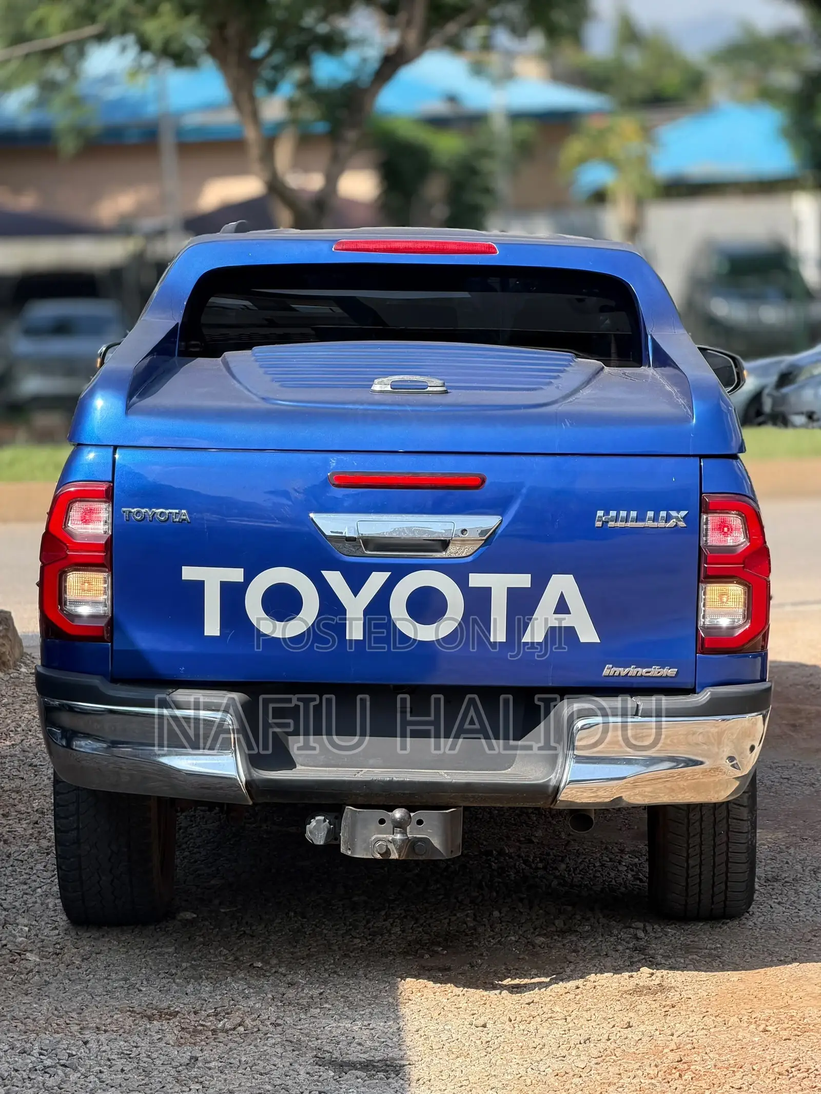 Toyota Hilux 2021 Blue