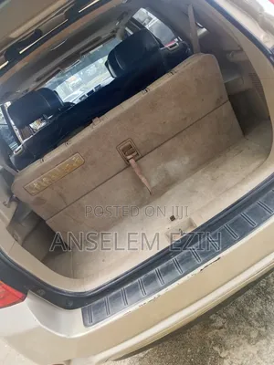 Toyota Highlander 2011 Gold