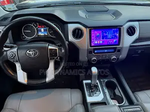 Toyota Tundra Limited 5.7L V8 4x2 Double Cab 6.6 ft. box 145.7 in. WB