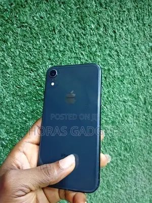 Apple iPhone XR 64 GB Black