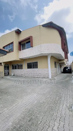 3bdrm Apartment in Lekki Phase 1 for rent
