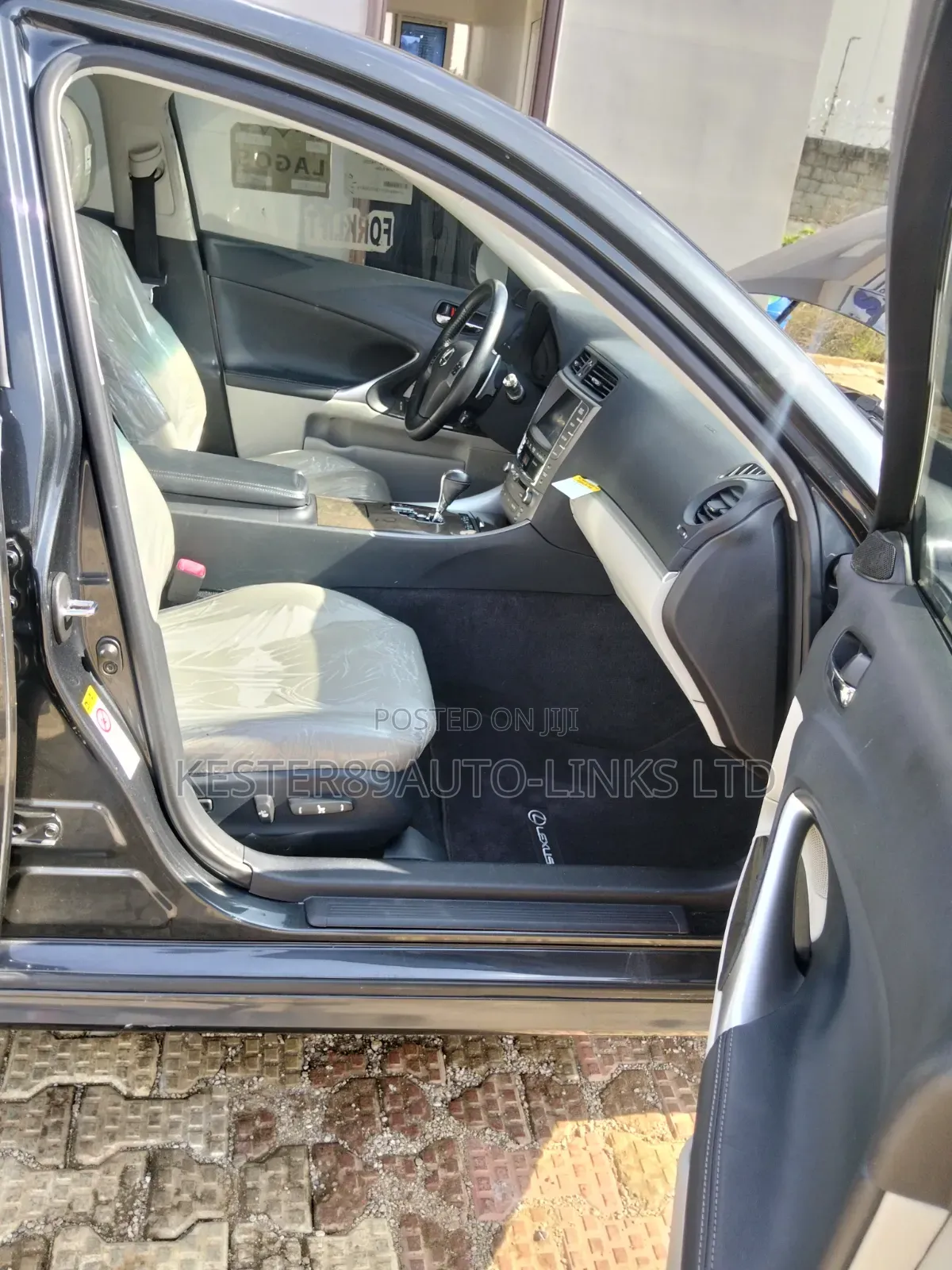 Lexus IS 2011 Gray