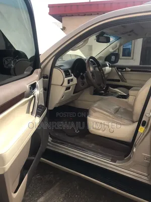 Lexus GX 460 Luxury 2015 Gold