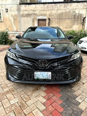 Toyota Camry LE FWD (2.5L 4cyl 8AM) 2018 Black