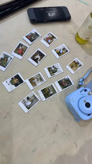 Fujifim Instax Mini 12 Instant Camera