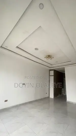 4bdrm Duplex in Agungi for rent