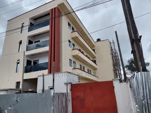 Open Plan Office Space in Gra