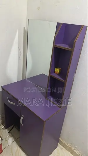Neatly Used Dressing Mirror