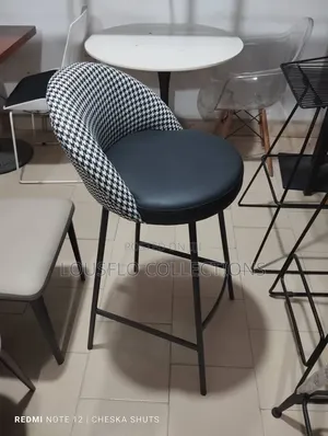 Quality Bar Stool With Iron Leg
