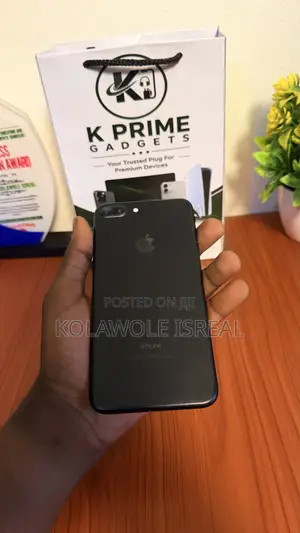 Apple iPhone 7 Plus 32 GB Black