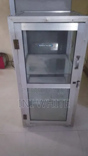 Show Case Glass