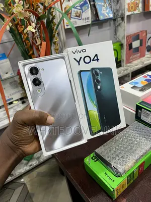 Vivo Y04 64 GB Silver