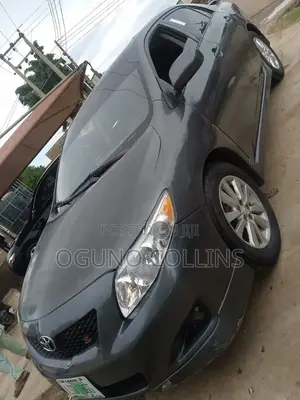 Toyota Corolla 2010 Gray