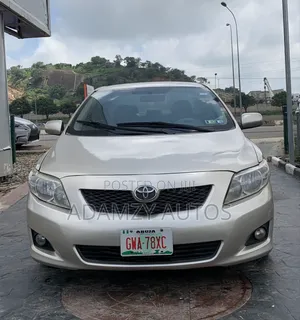 Toyota Corolla 2009 Gold