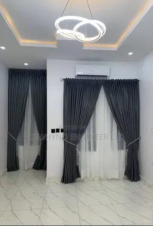Royal Curtains