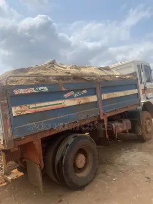 Granite and Plaster Sand