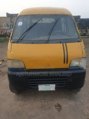 Suzuki APV Minibus 2010 Yellow