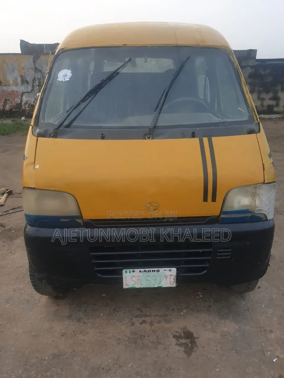Suzuki APV Minibus 2010 Yellow
