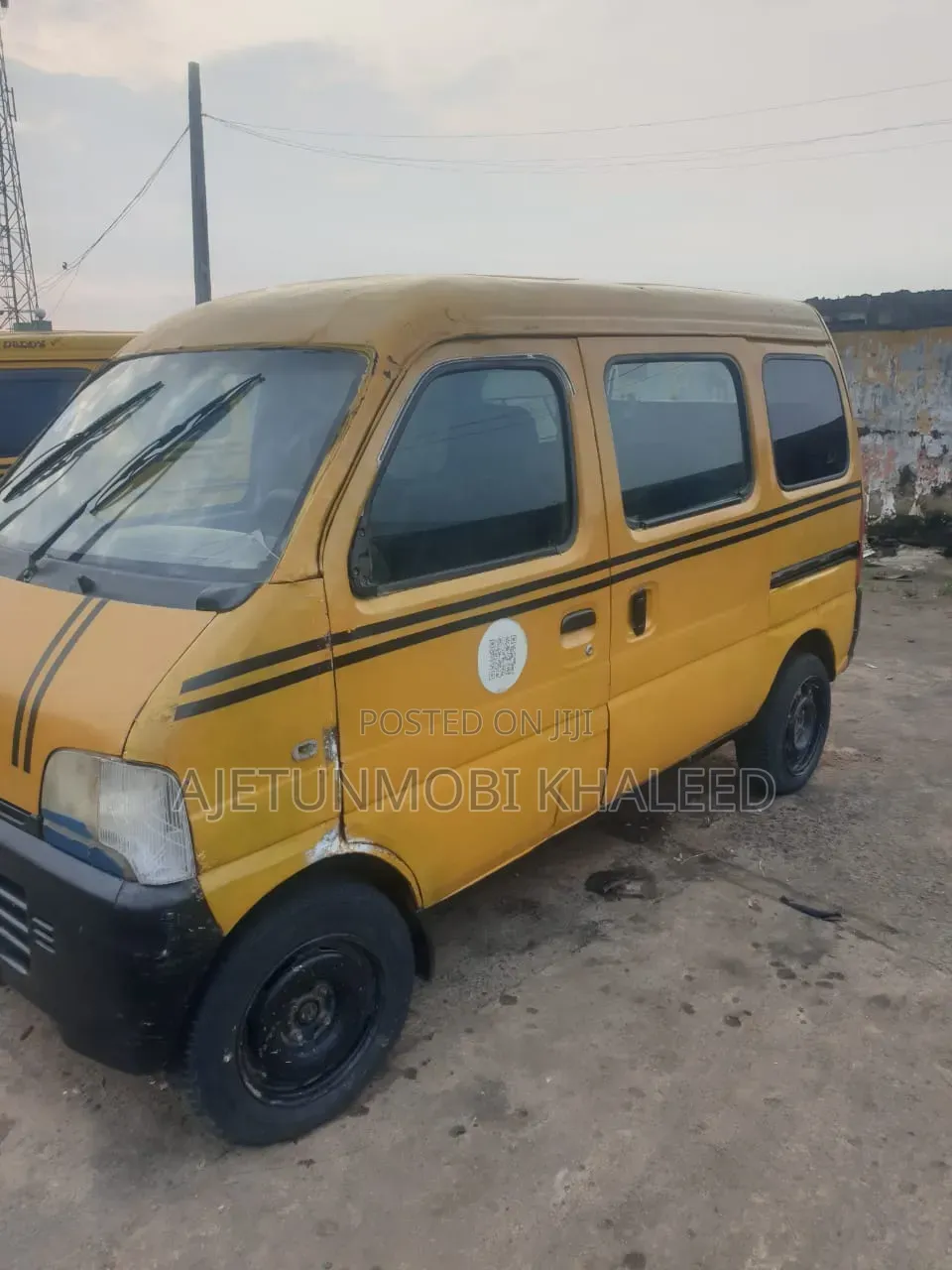 Suzuki APV Minibus 2010 Yellow